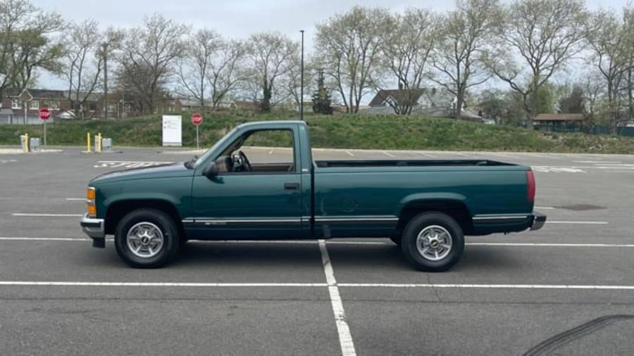 1995 Chevrolet C/K 4th Gen - Image 2 of 17