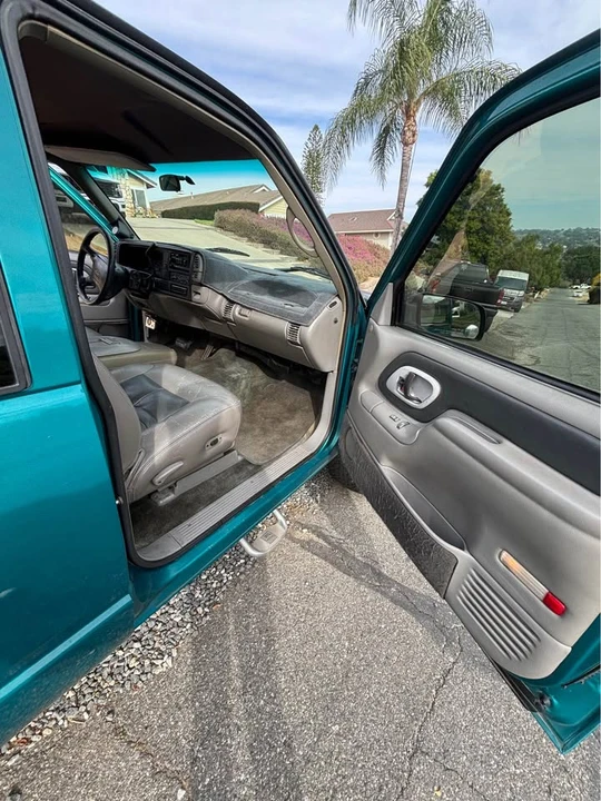 1995 Chevrolet C/K 4th Gen - Image 6 of 12