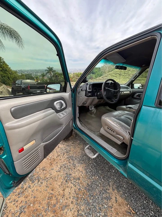 1995 Chevrolet C/K 4th Gen - Image 9 of 12