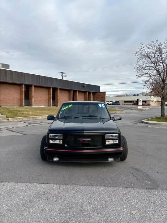 1995 Chevrolet C/K 4th Gen - Image 2 of 13