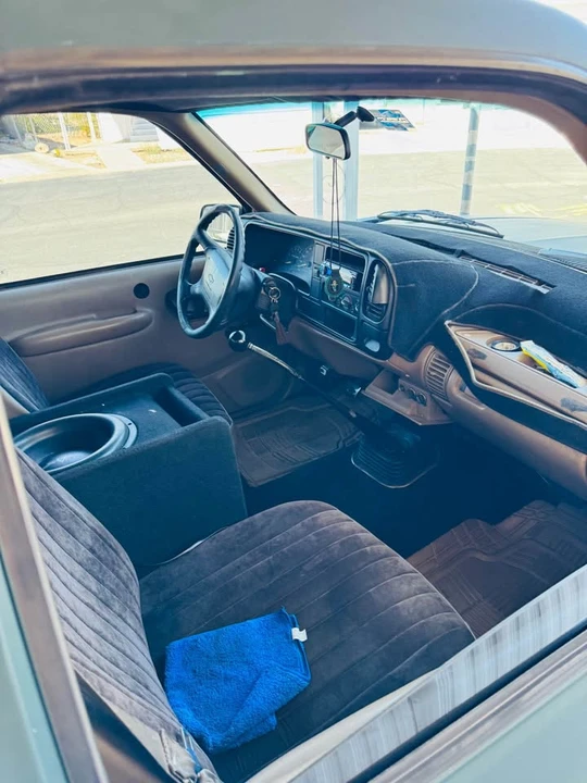 1995 Chevrolet C/K 4th Gen - Image 6 of 8