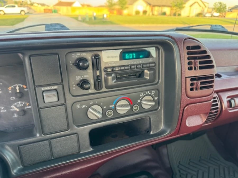 1995 Chevrolet C/K 4th Gen - Image 17 of 21
