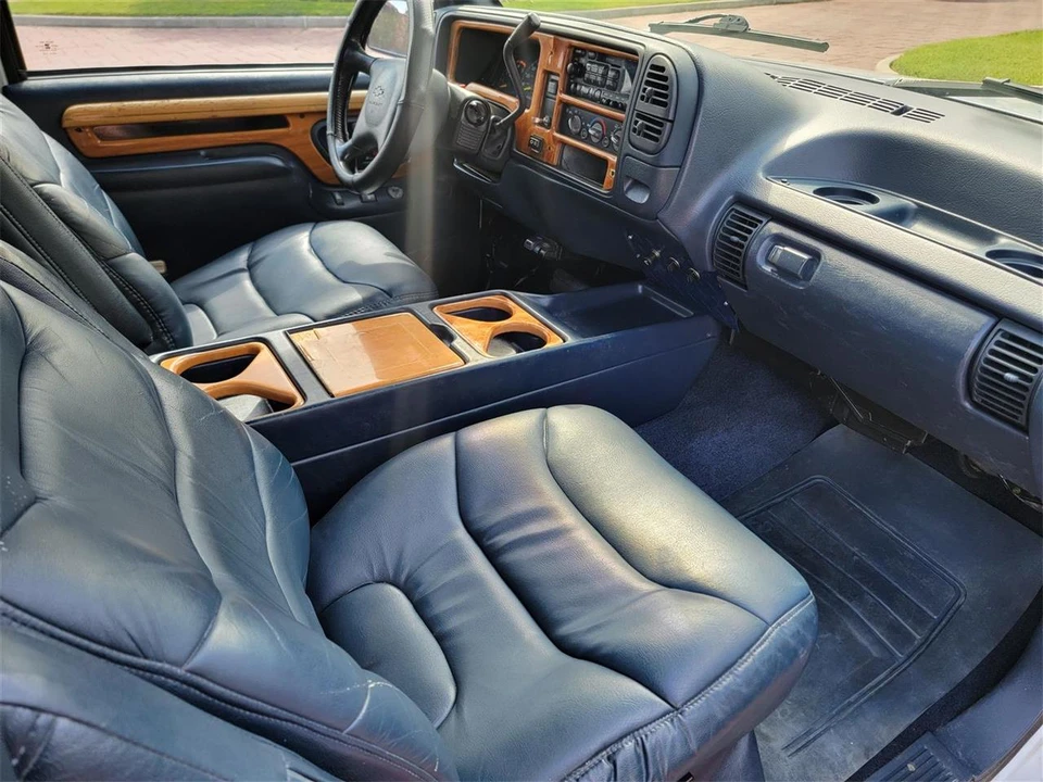 1995 Chevrolet C/K 4th Gen - Image 21 of 31