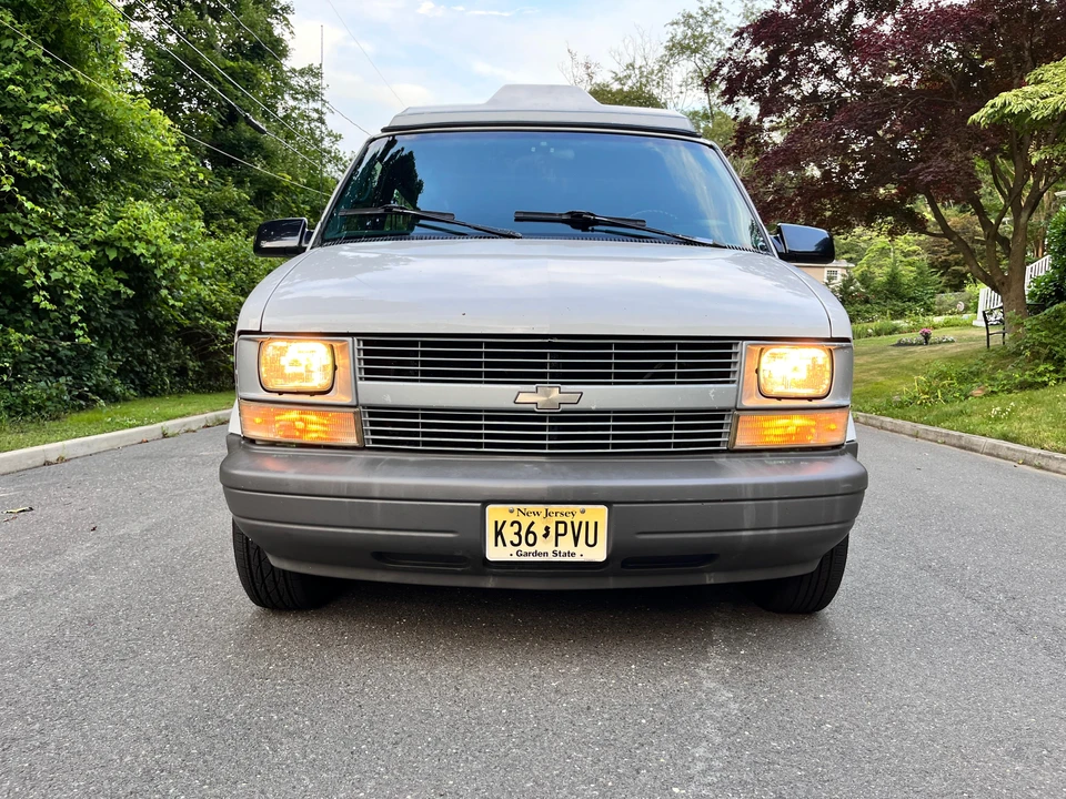 1995 Chevrolet Astro - Image 6 of 31