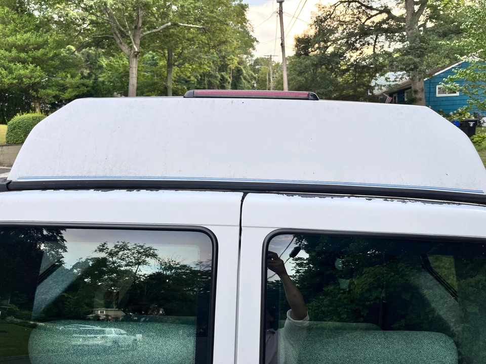 1995 Chevrolet Astro - Image 14 of 31