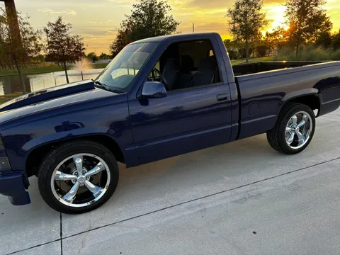 1995 Chevrolet C1500 1/2 Ton