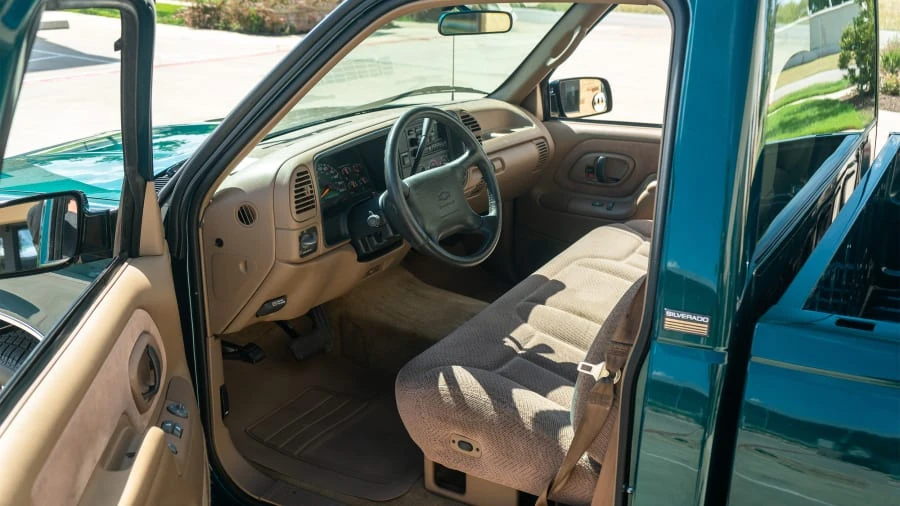 1995 Chevrolet C/K 4th Gen - Image 4 of 12