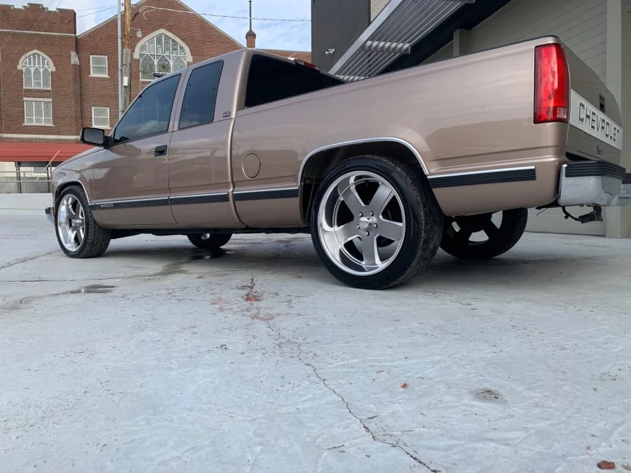 1995 Chevrolet C/K 4th Gen - Image 2 of 11