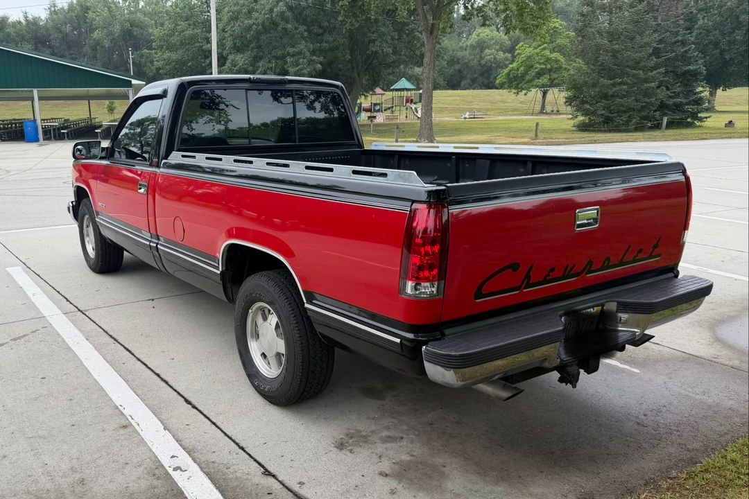 1995 Chevrolet C/K 4th Gen - Image 11 of 31
