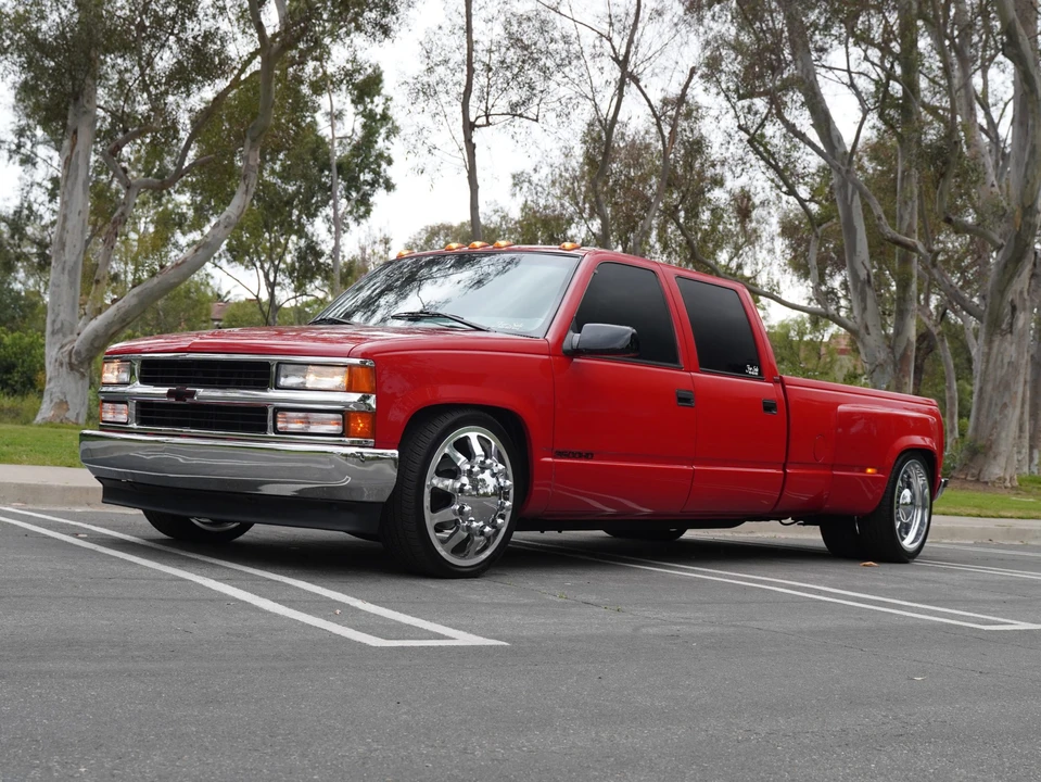 1995 Chevrolet C/K 4th Gen - Image 2 of 31