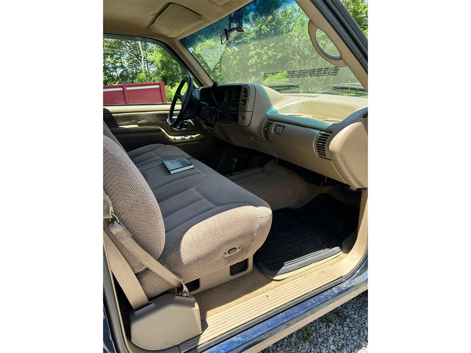 1995 Chevrolet C/K 4th Gen - Image 8 of 23