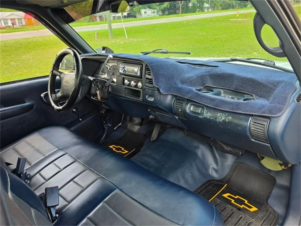 1995 Chevrolet C/K 4th Gen - Image 28 of 31