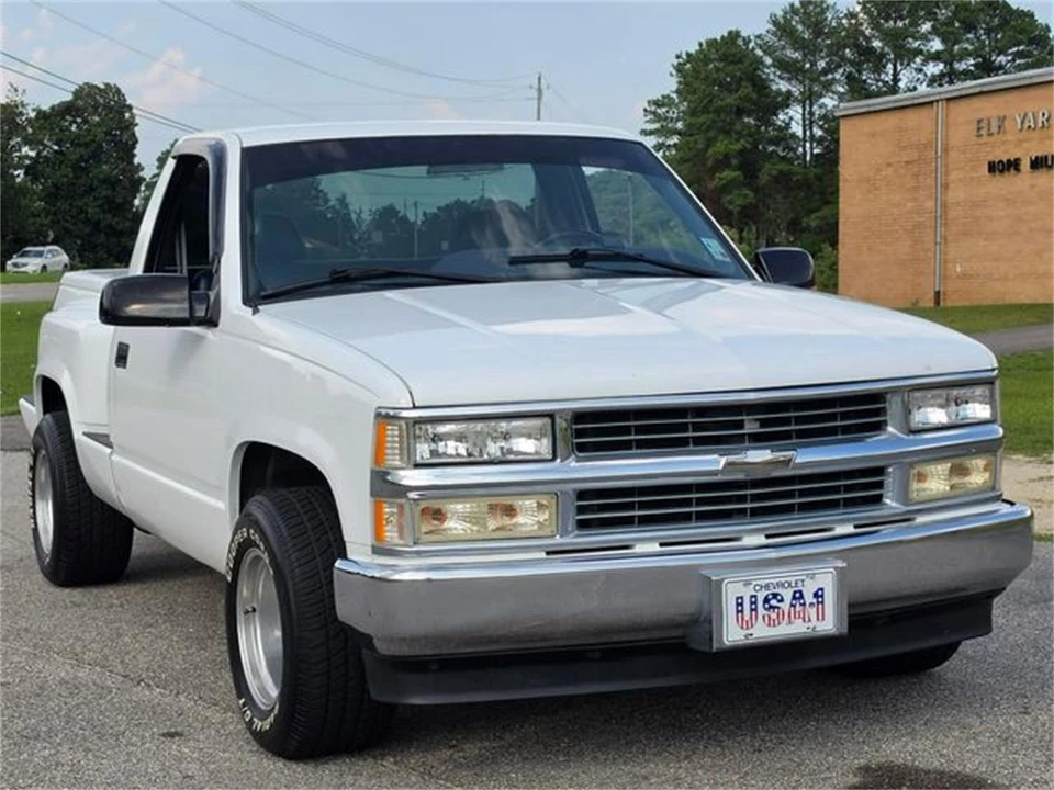 1995 Chevrolet C/K 4th Gen - Image 4 of 31