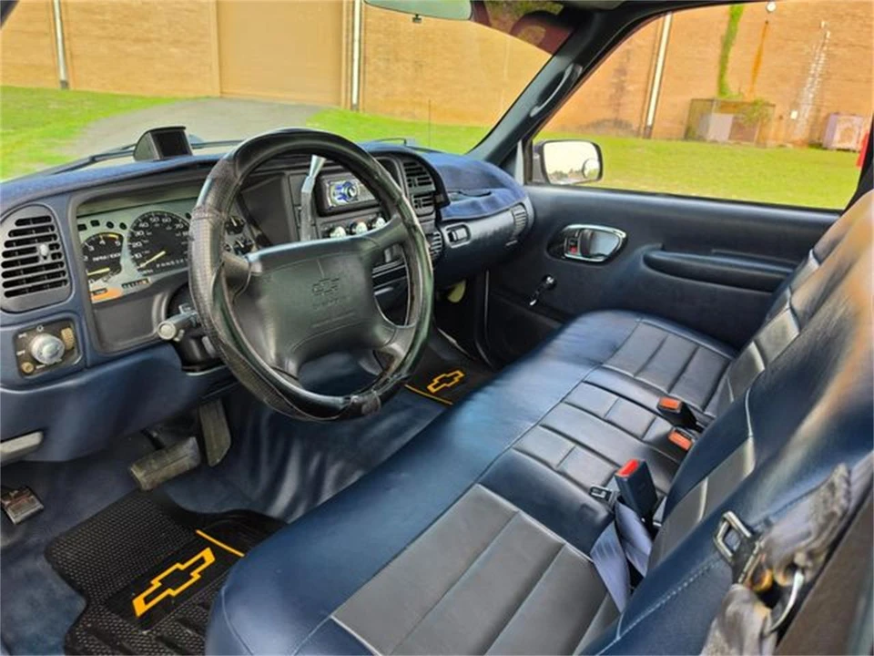 1995 Chevrolet C/K 4th Gen - Image 16 of 31