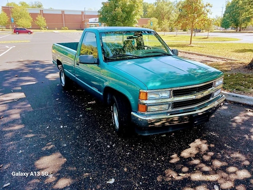 1995 Chevrolet C/K 4th Gen - Image 2 of 10