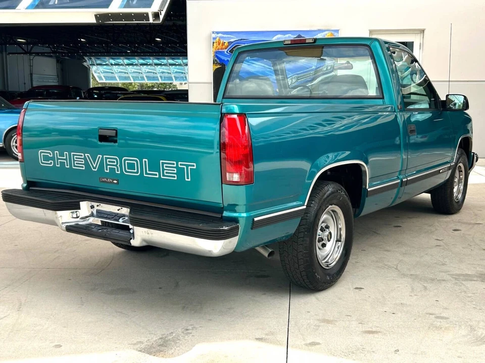 1995 Chevrolet C/K 4th Gen - Image 5 of 12