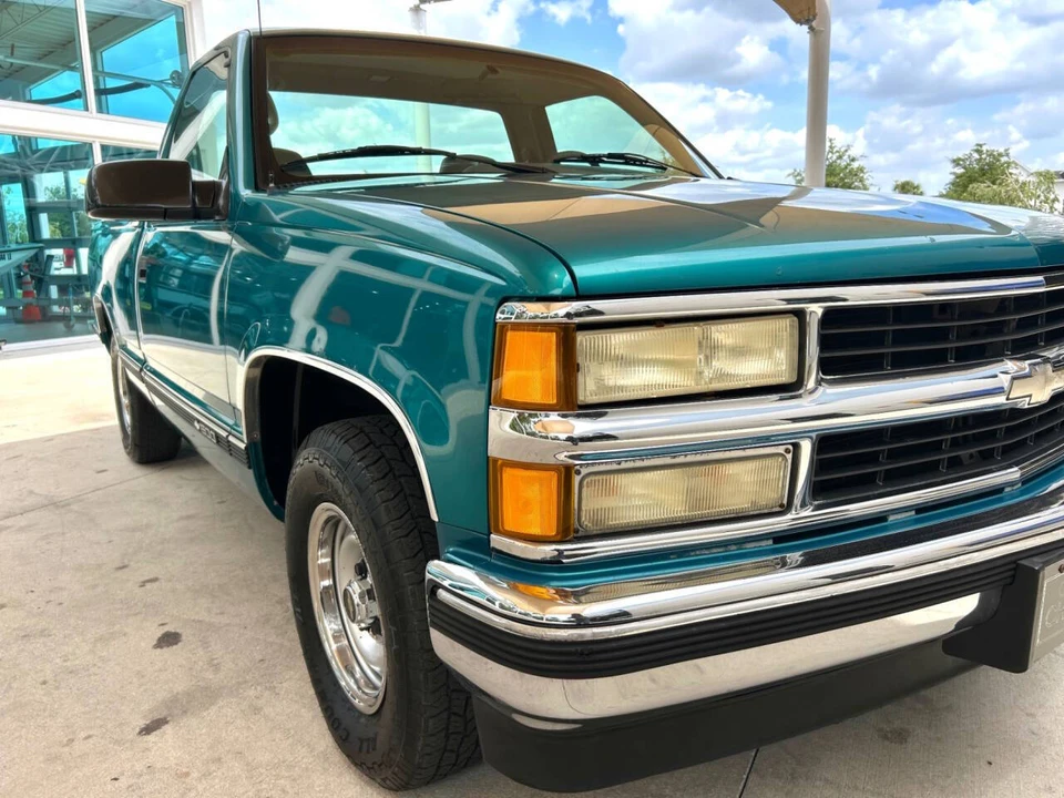 1995 Chevrolet C/K 4th Gen - Image 18 of 21