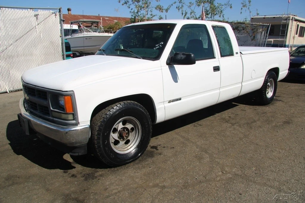 1995 Chevrolet C/K 3rd Gen - Image 2 of 21