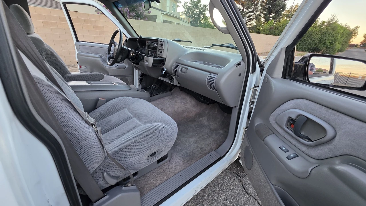 1995 Chevrolet C/K 4th Gen - Image 8 of 12