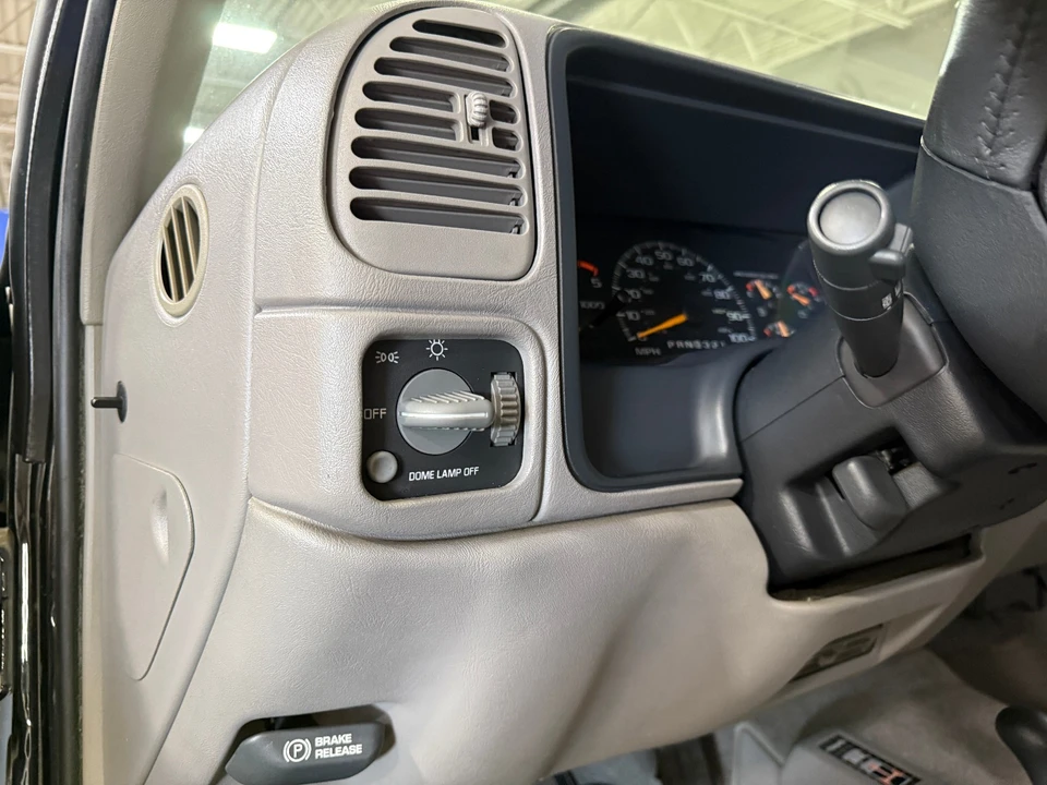 1995 Chevrolet C/K 3rd Gen - Image 6 of 21