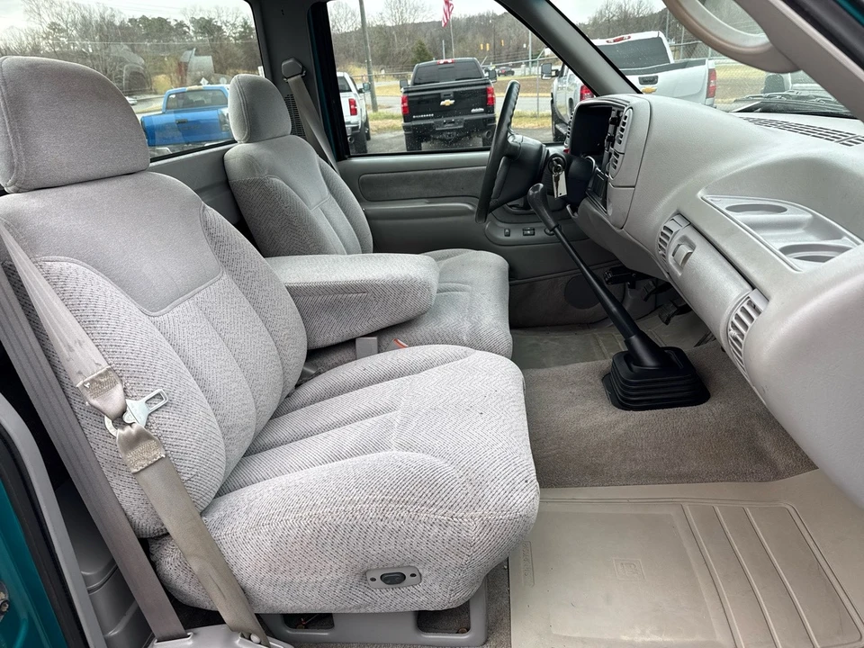 1995 Chevrolet C/K 4th Gen - Image 17 of 21
