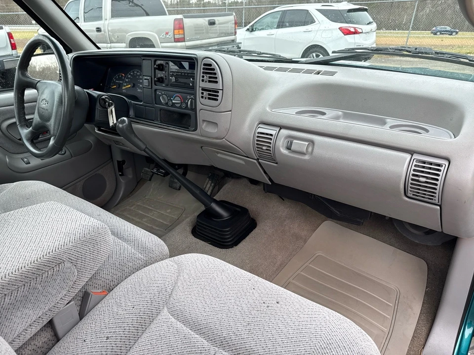 1995 Chevrolet C/K 4th Gen - Image 18 of 21