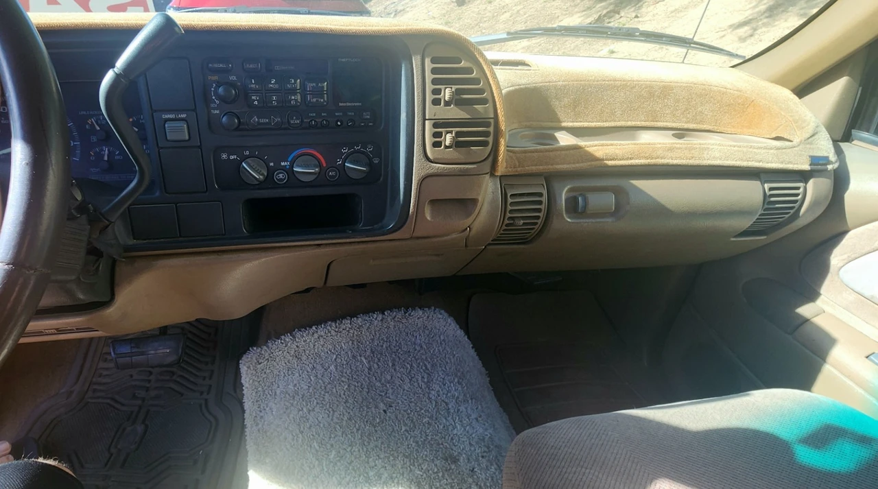1995 Chevrolet C/K 4th Gen - Image 8 of 17