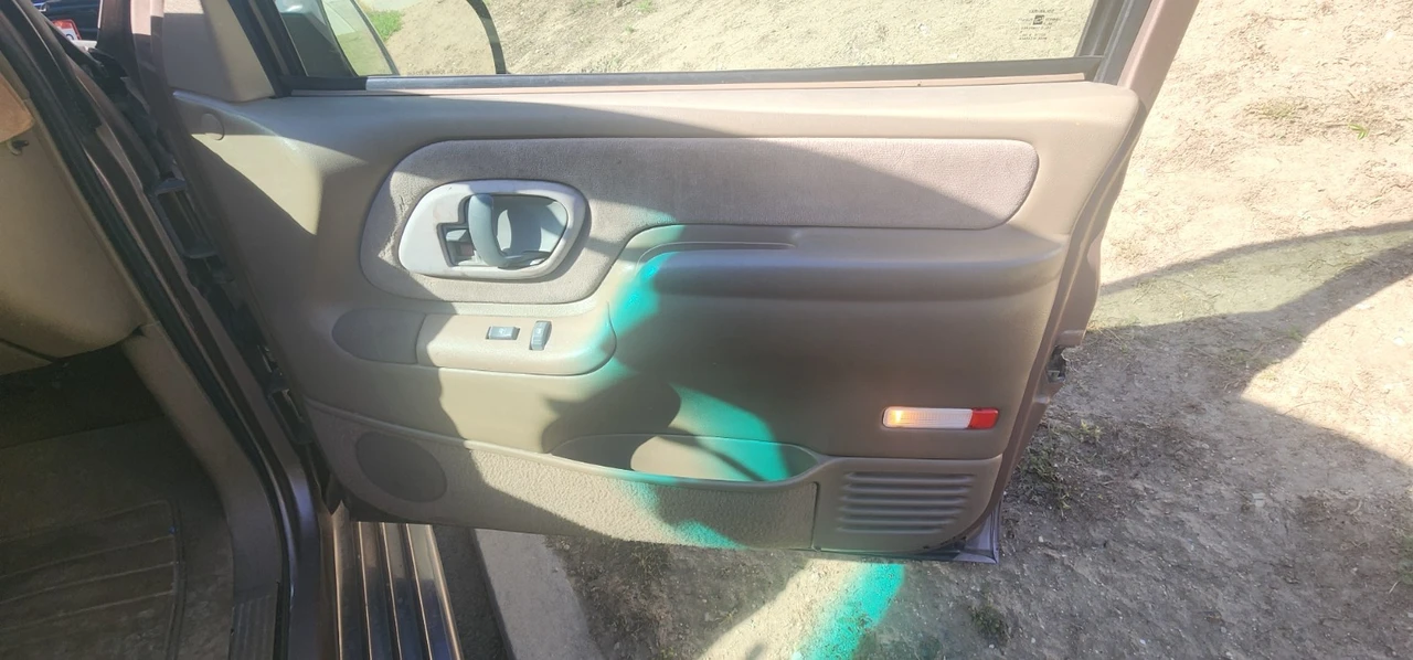 1995 Chevrolet C/K 4th Gen - Image 9 of 17
