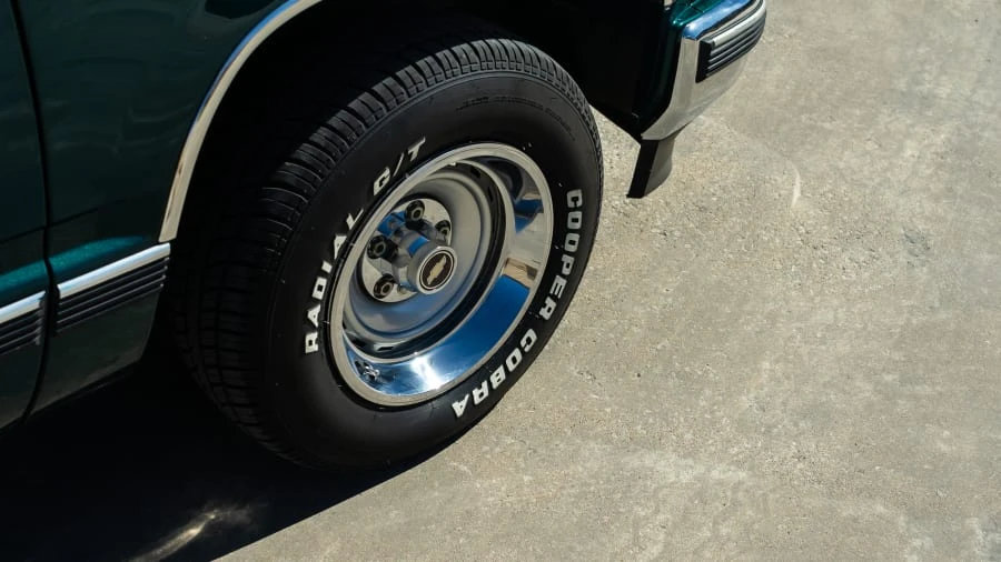 1995 Chevrolet C/K 4th Gen - Image 9 of 12