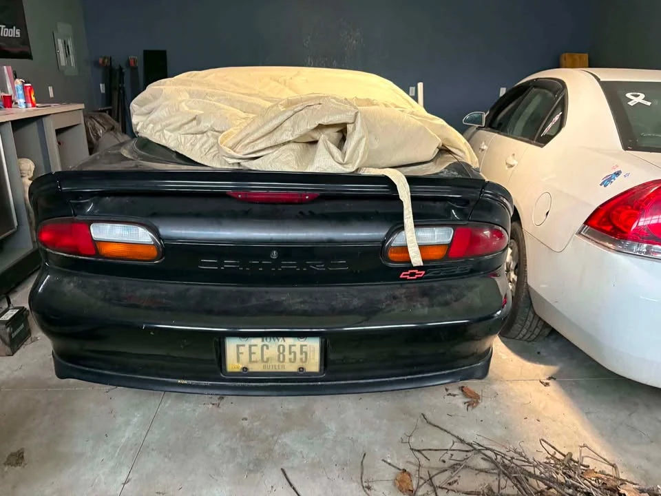 1995 Chevrolet Camaro 4th Gen - Image 2 of 9