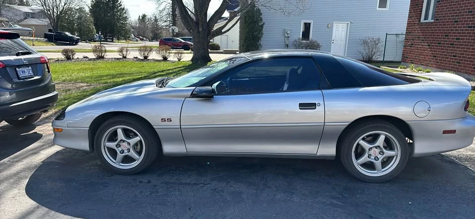 1995 Chevrolet Camaro 4th Gen - Image 2 of 9