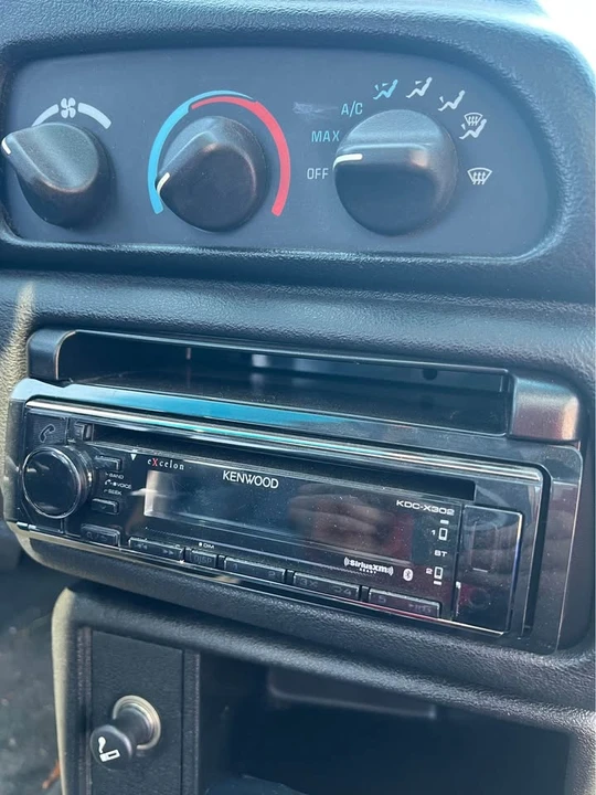1995 Chevrolet Camaro 4th Gen - Image 5 of 9