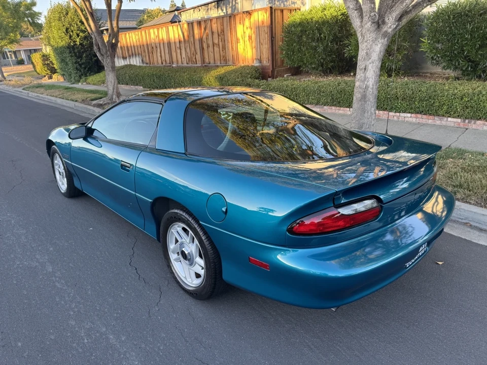 1995 Chevrolet Camaro 4th Gen - Image 7 of 17