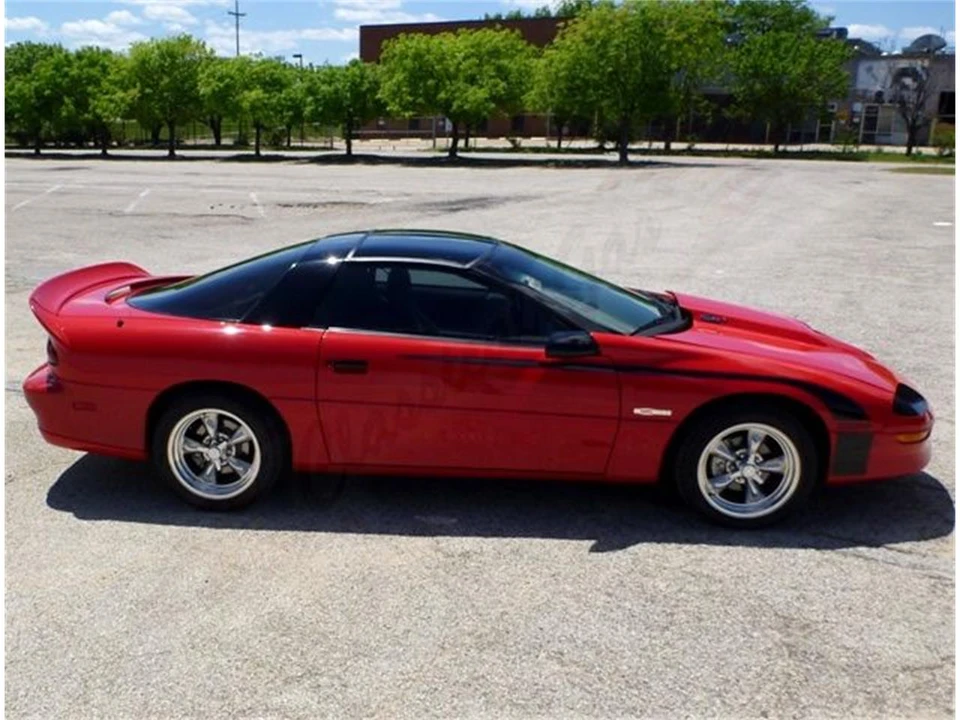 1995 Chevrolet Camaro 4th Gen - Image 2 of 12