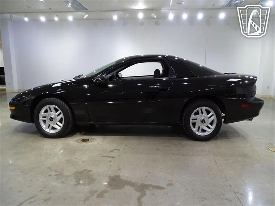 1995 Chevrolet Camaro 4th Gen - Image 7 of 31