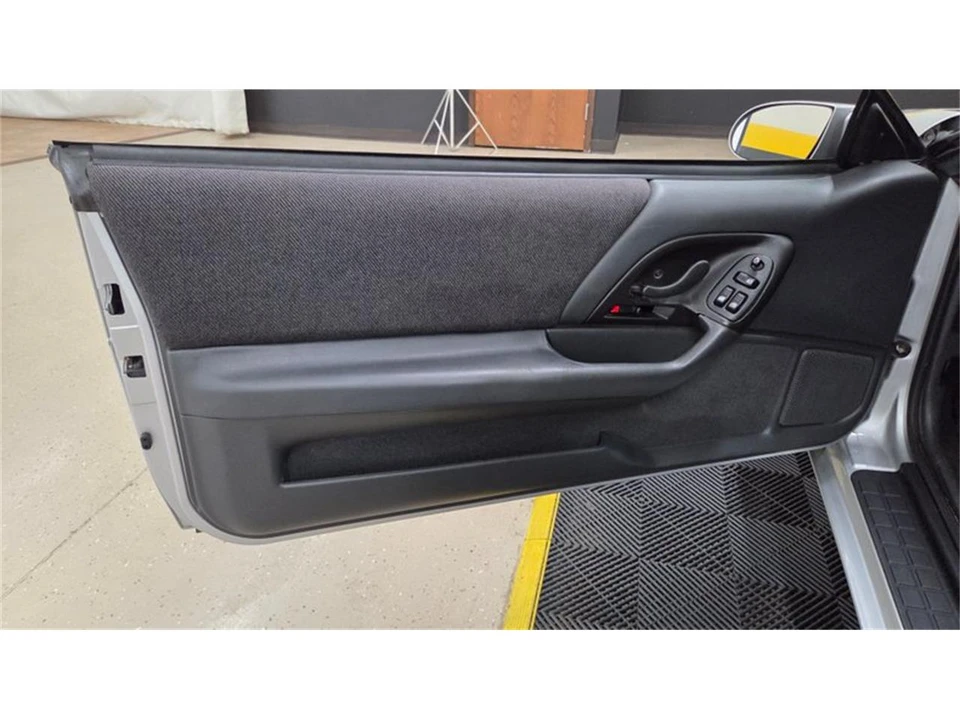 1995 Chevrolet Camaro 4th Gen - Image 21 of 31