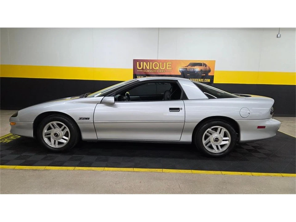 1995 Chevrolet Camaro 4th Gen - Image 7 of 31