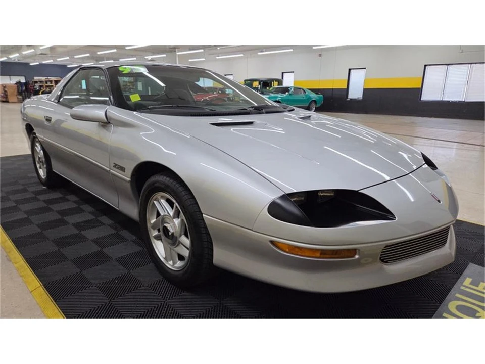 1995 Chevrolet Camaro 4th Gen - Image 3 of 31