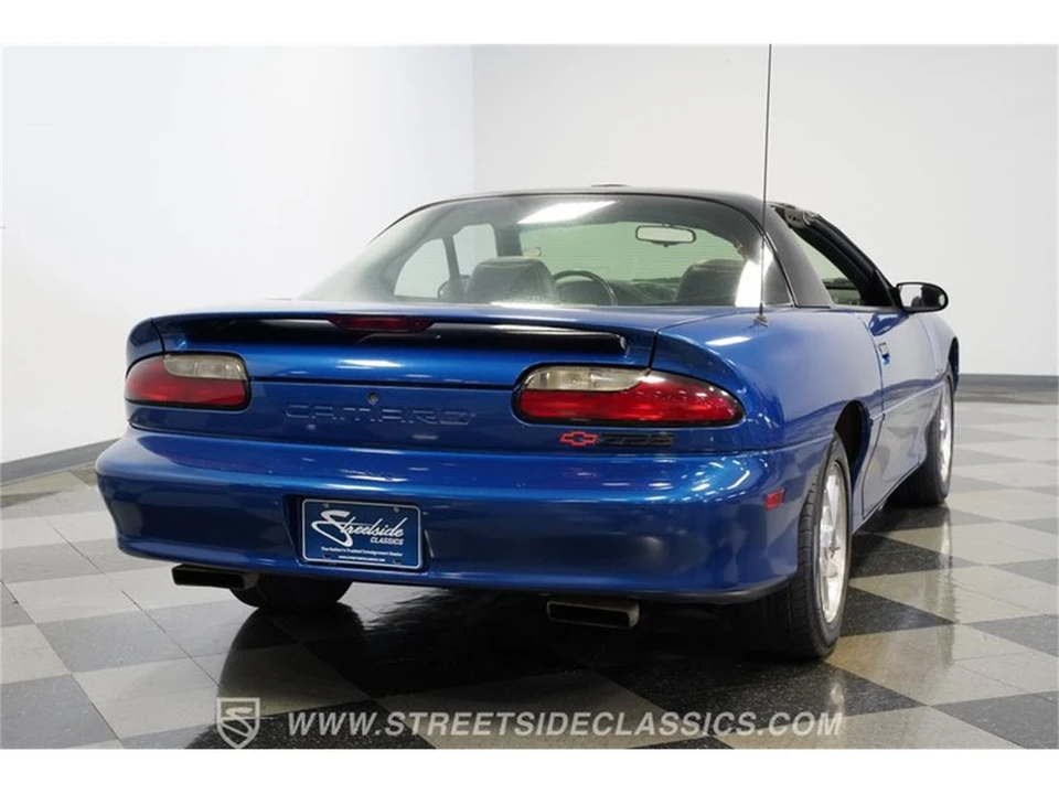 1995 Chevrolet Camaro 4th Gen - Image 10 of 31