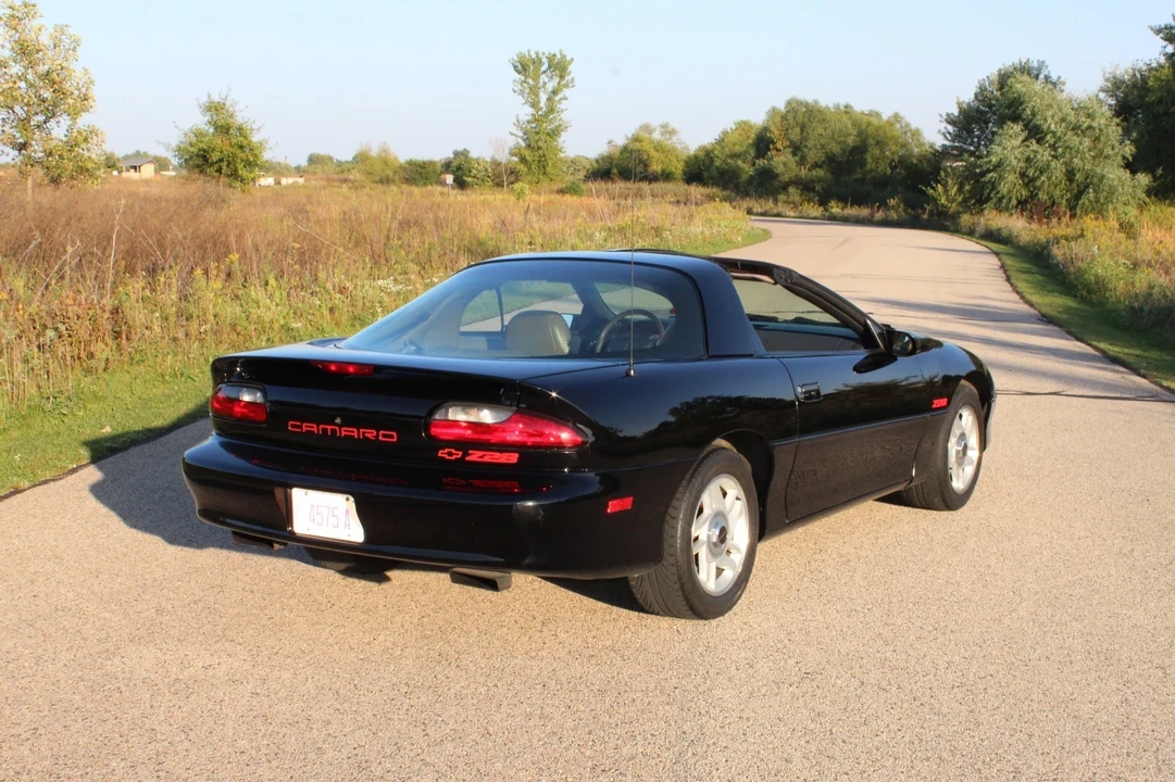 1995 Chevrolet Camaro 4th Gen - Image 17 of 21