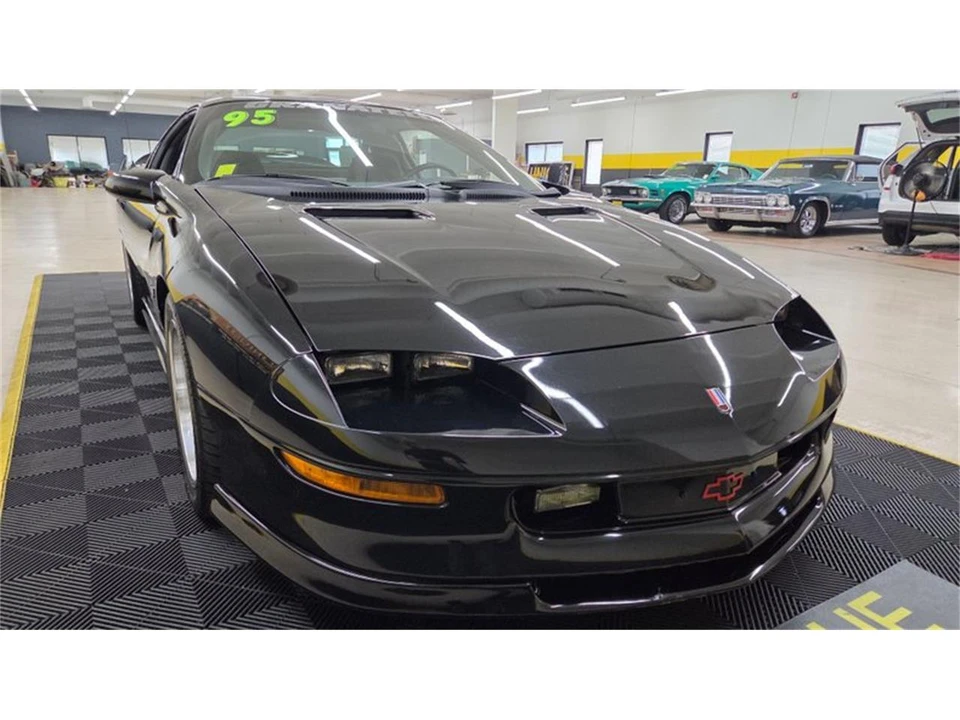 1995 Chevrolet Camaro 4th Gen - Image 10 of 31