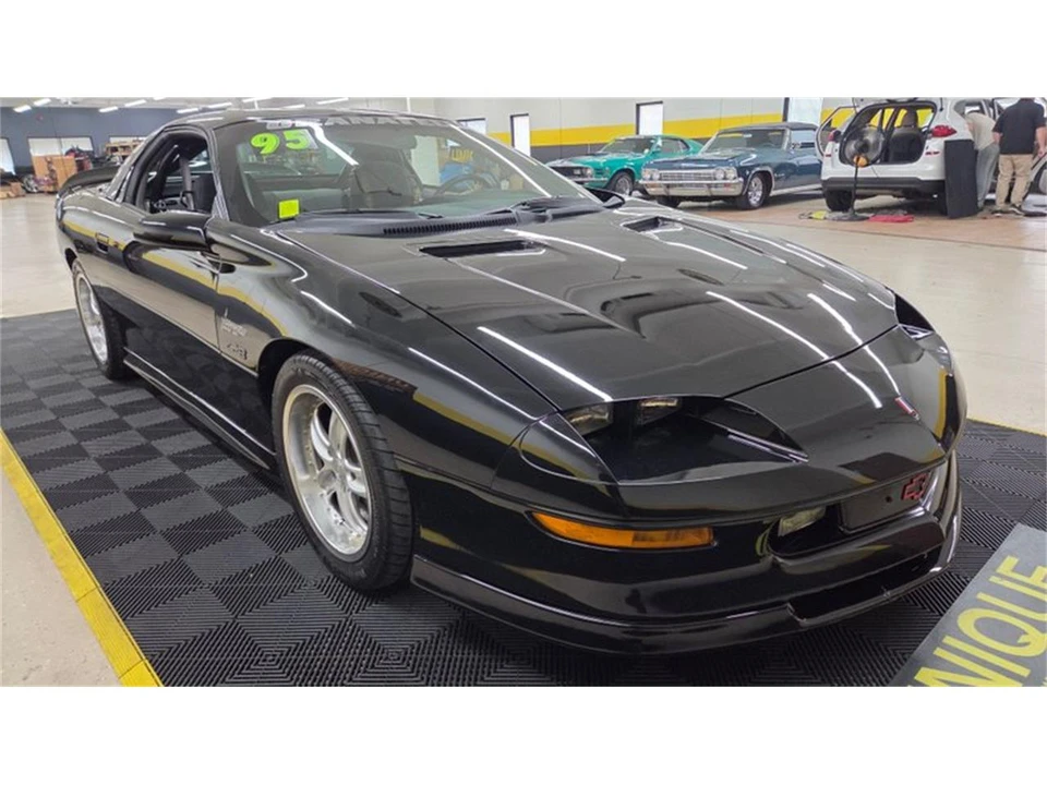 1995 Chevrolet Camaro 4th Gen - Image 3 of 31