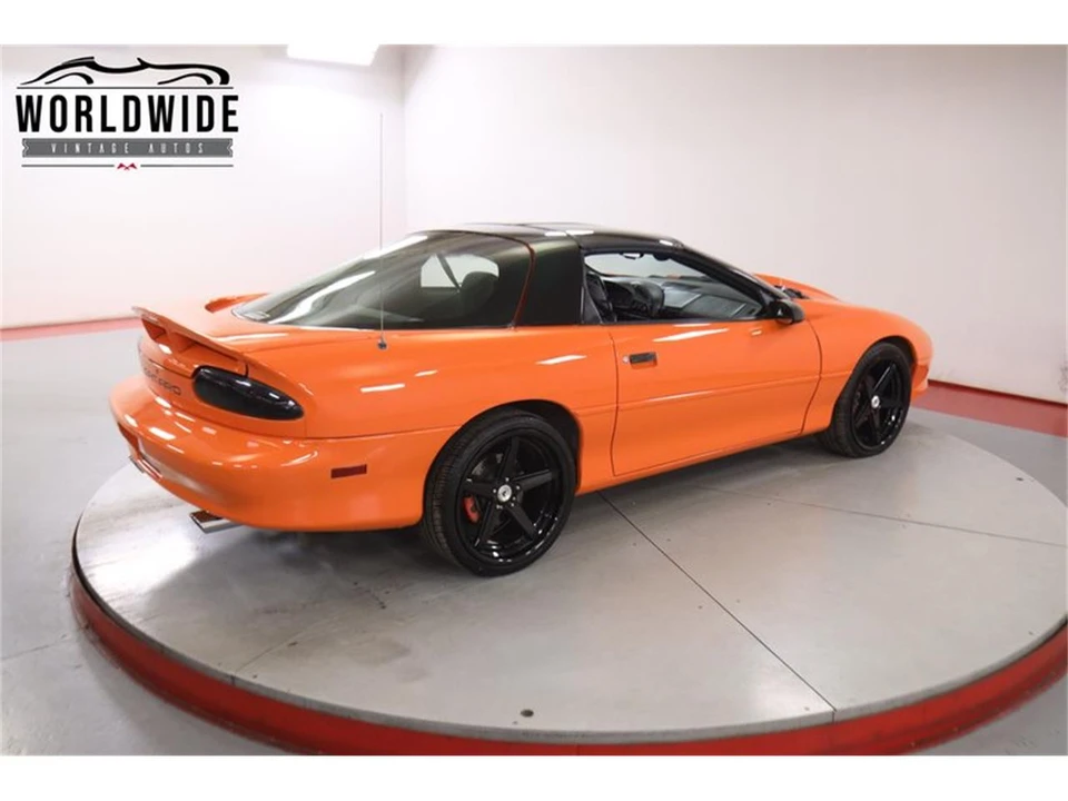 1995 Chevrolet Camaro 4th Gen - Image 10 of 31
