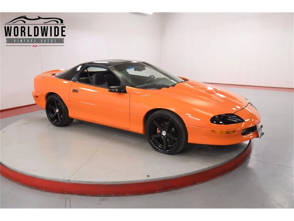 1995 Chevrolet Camaro 4th Gen - Image 8 of 31