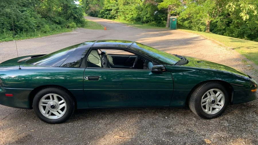 1995 Chevrolet Camaro 4th Gen - Image 17 of 31
