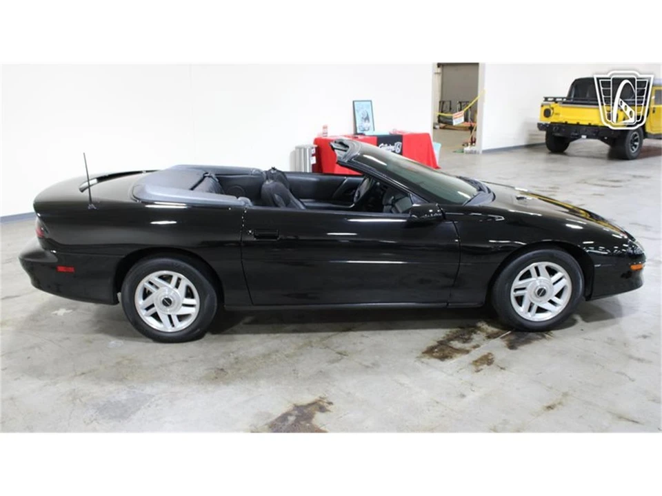 1995 Chevrolet Camaro 4th Gen - Image 5 of 31