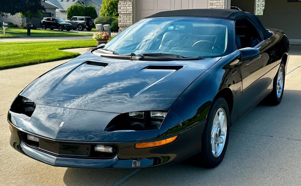 1995 Chevrolet Camaro 4th Gen - Image 8 of 31