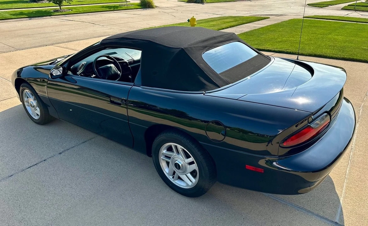 1995 Chevrolet Camaro 4th Gen - Image 2 of 31