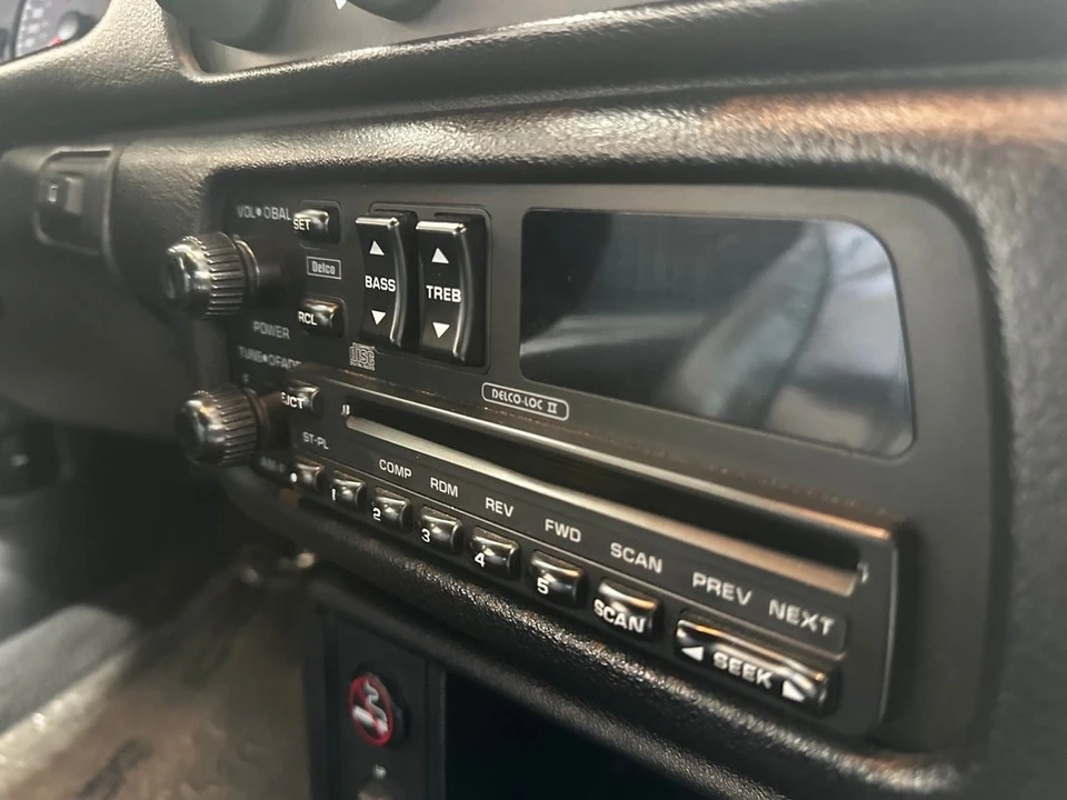 1995 Chevrolet Camaro 4th Gen - Image 26 of 31