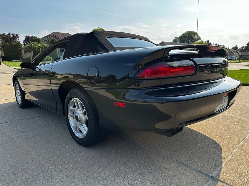 1995 Chevrolet Camaro 4th Gen - Image 4 of 31